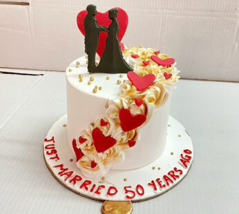 Anniversary Couple Cake