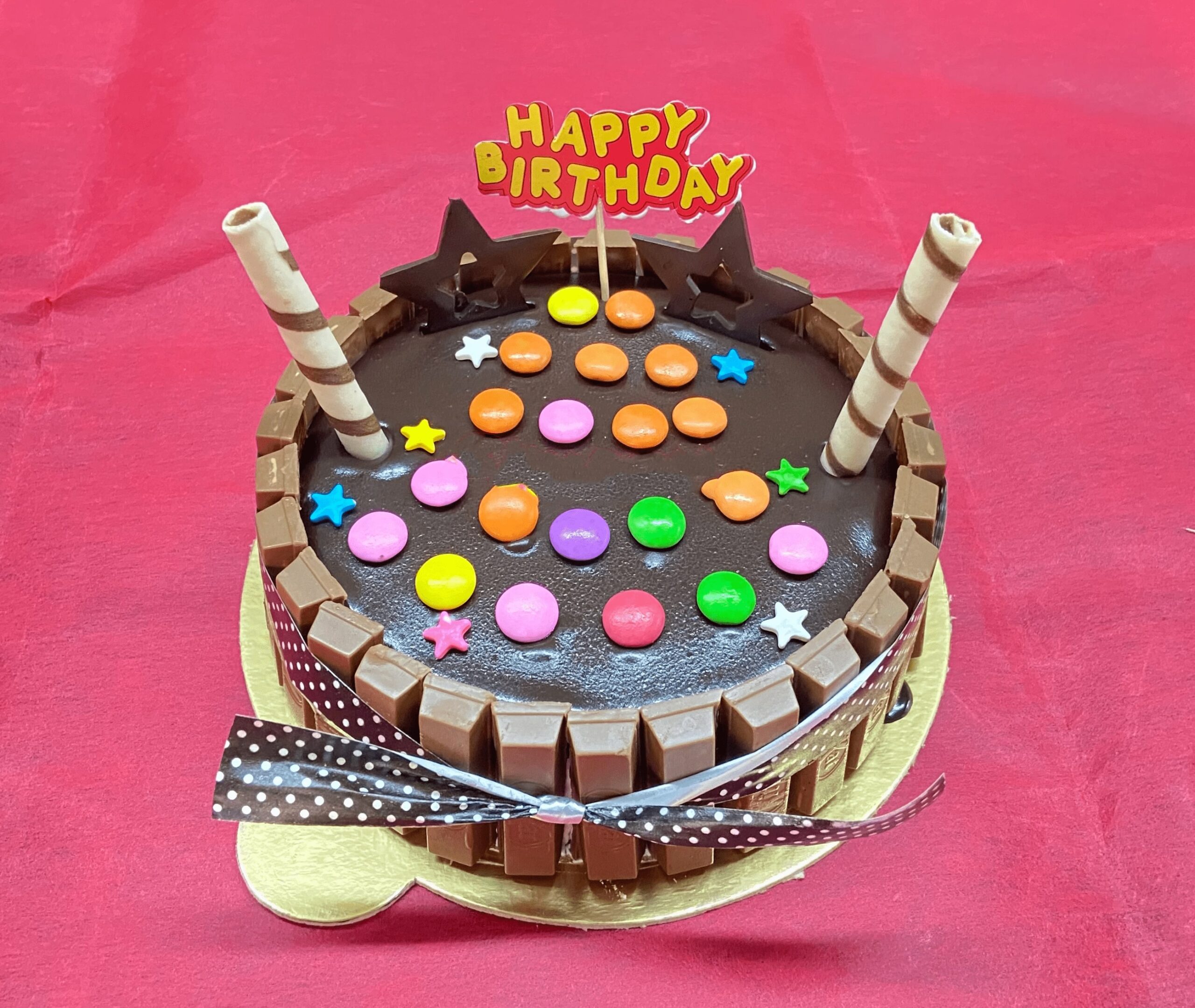 Order Online Delightful Kitkat Gems Cake - Winni | Winni.in