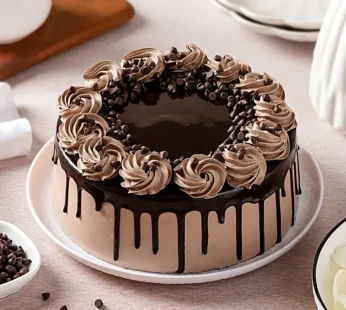 Cream Drop Chocolate Cake