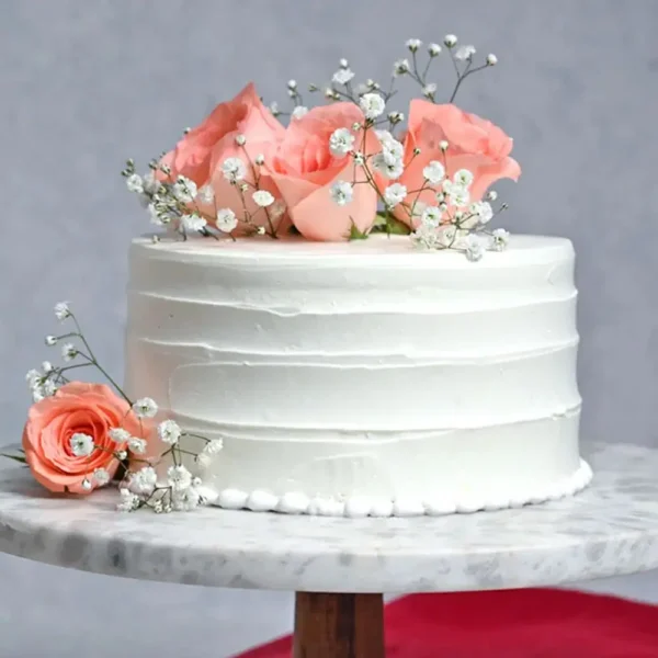 Roses Topped Vanilla Cream Cake