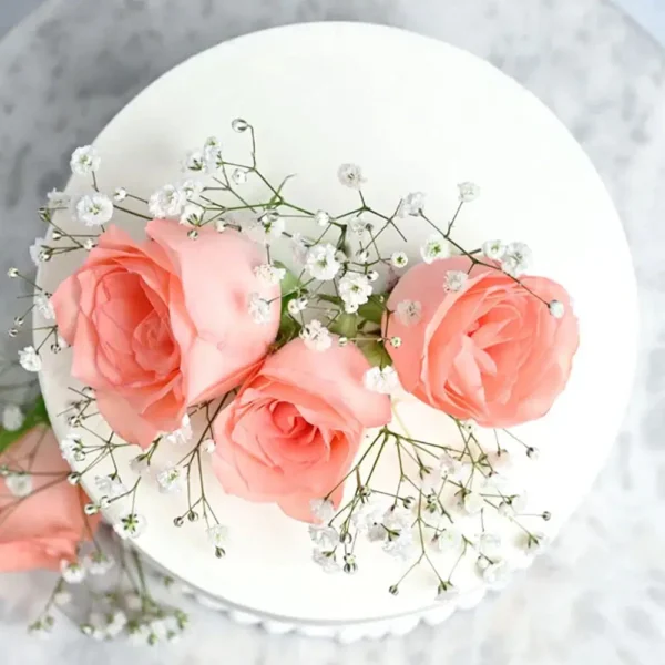 Roses Topped Vanilla Cream Cake